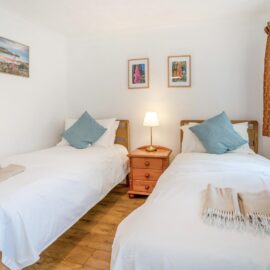 Gower Holiday Cottage to Rent 32